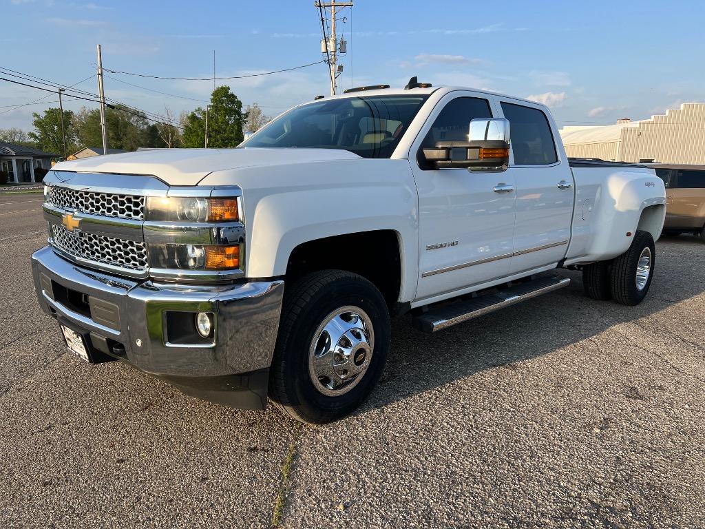 2016 Chevrolet Silverado 3500 LTZ photo