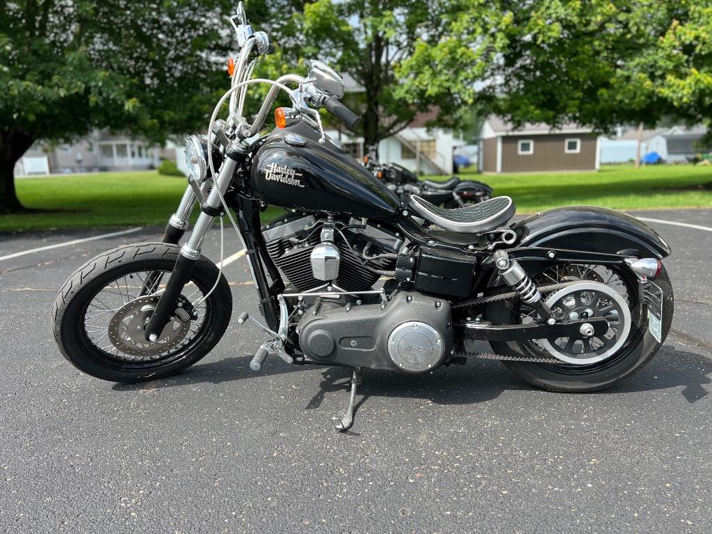 2014 Harley-davidson Dyna Street Bob - $12,500