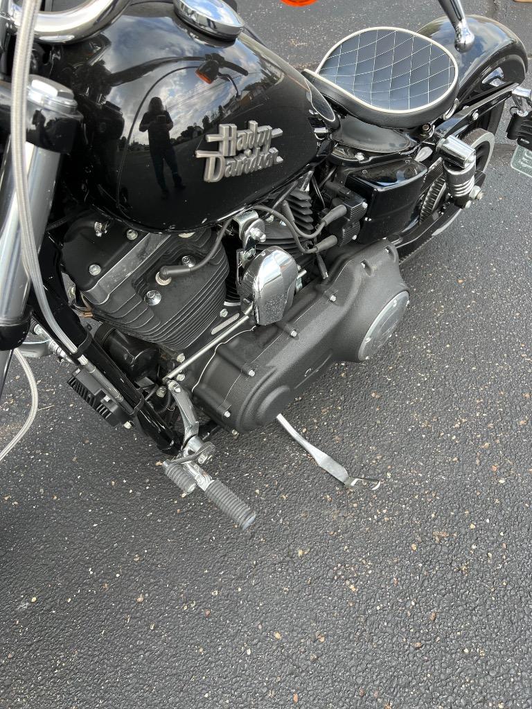 2014 Harley-davidson Dyna Street Bob - $12,500