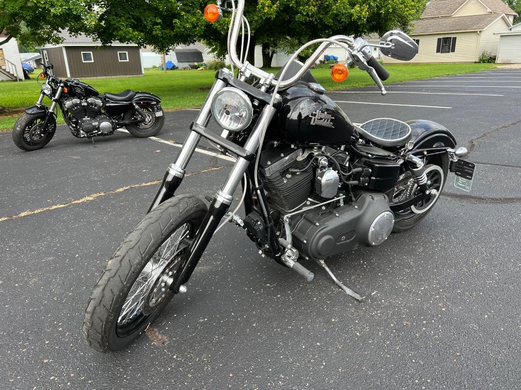 2014 Harley-davidson Dyna Street Bob - $12,500