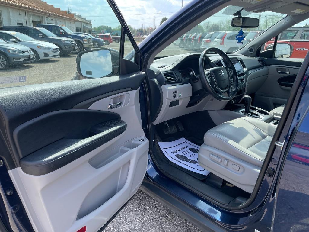 2017 Honda Pilot - $17,700