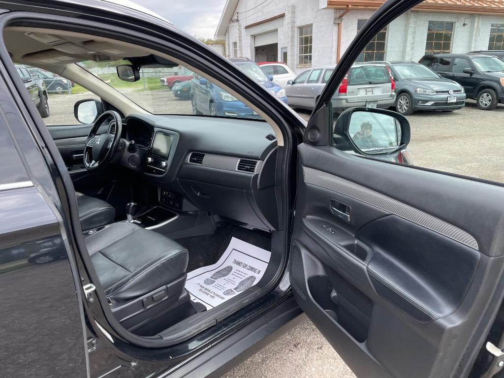 2020 Mitsubishi Outlander - $11,995