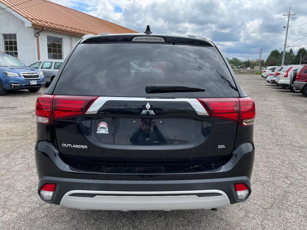 2020 Mitsubishi Outlander - $11,995