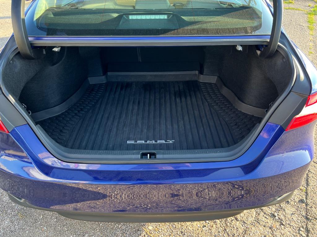 2018 Toyota Camry - $16,500