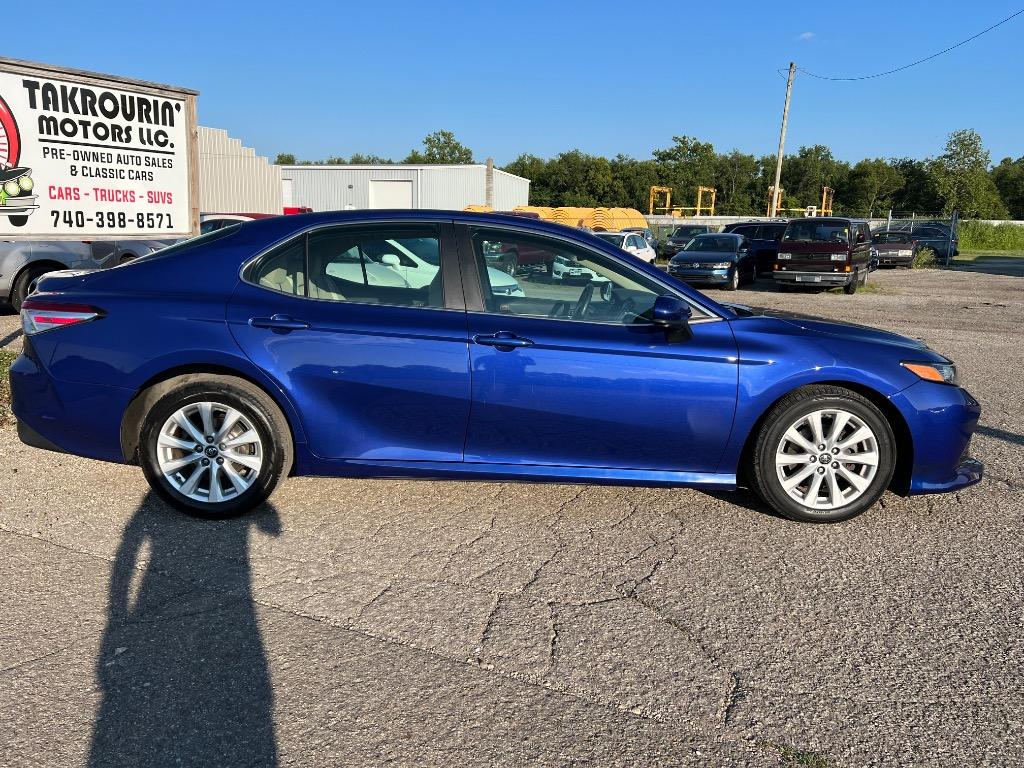 2018 Toyota Camry - $16,500