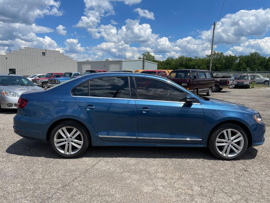 2017 Volkswagen Jetta - $9,995
