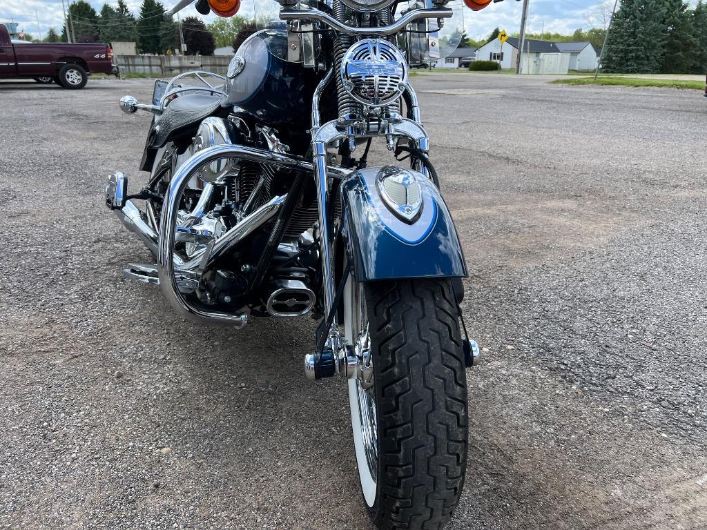 2001 Harley-davidson Heritage Springer - $11,995