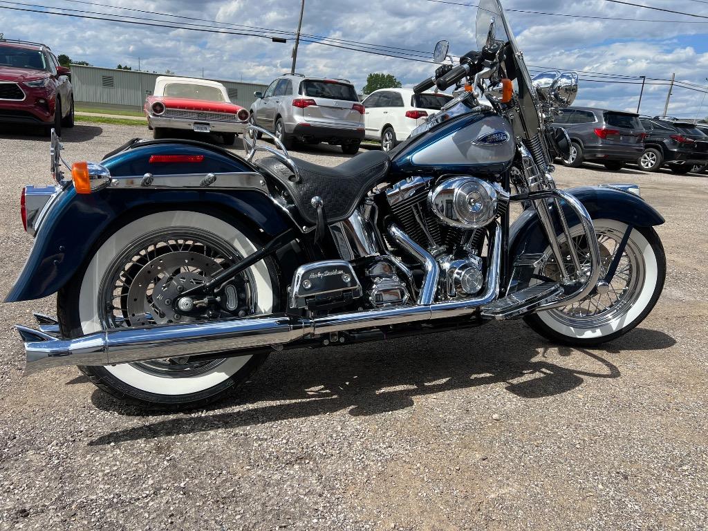 2001 Harley-davidson Heritage Springer - $11,995