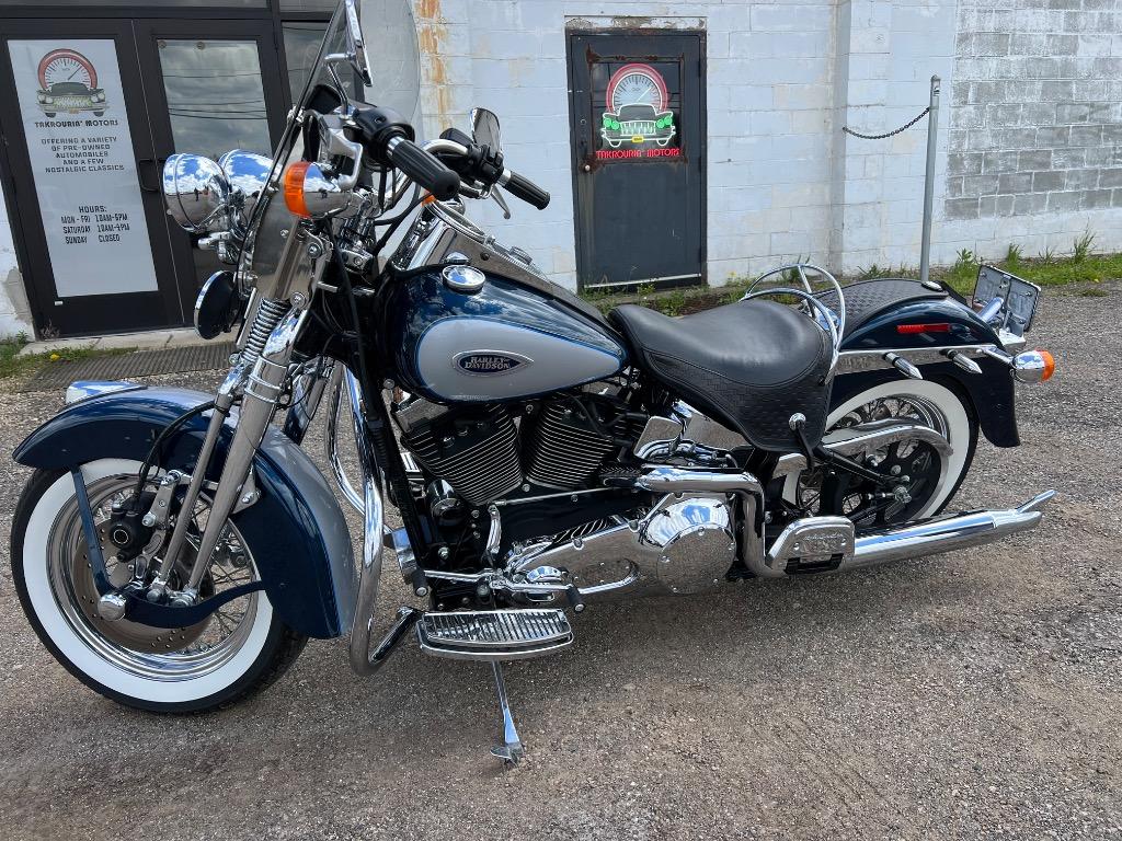 2001 Harley-davidson Heritage Springer - $11,995