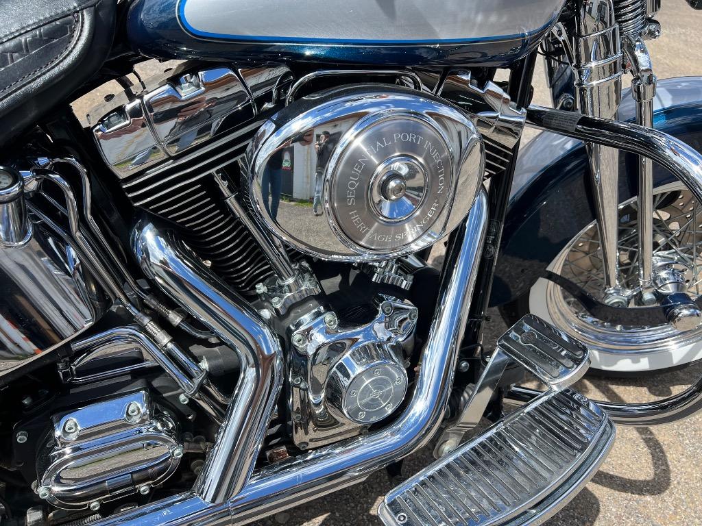 2001 Harley-davidson Heritage Springer - $11,995