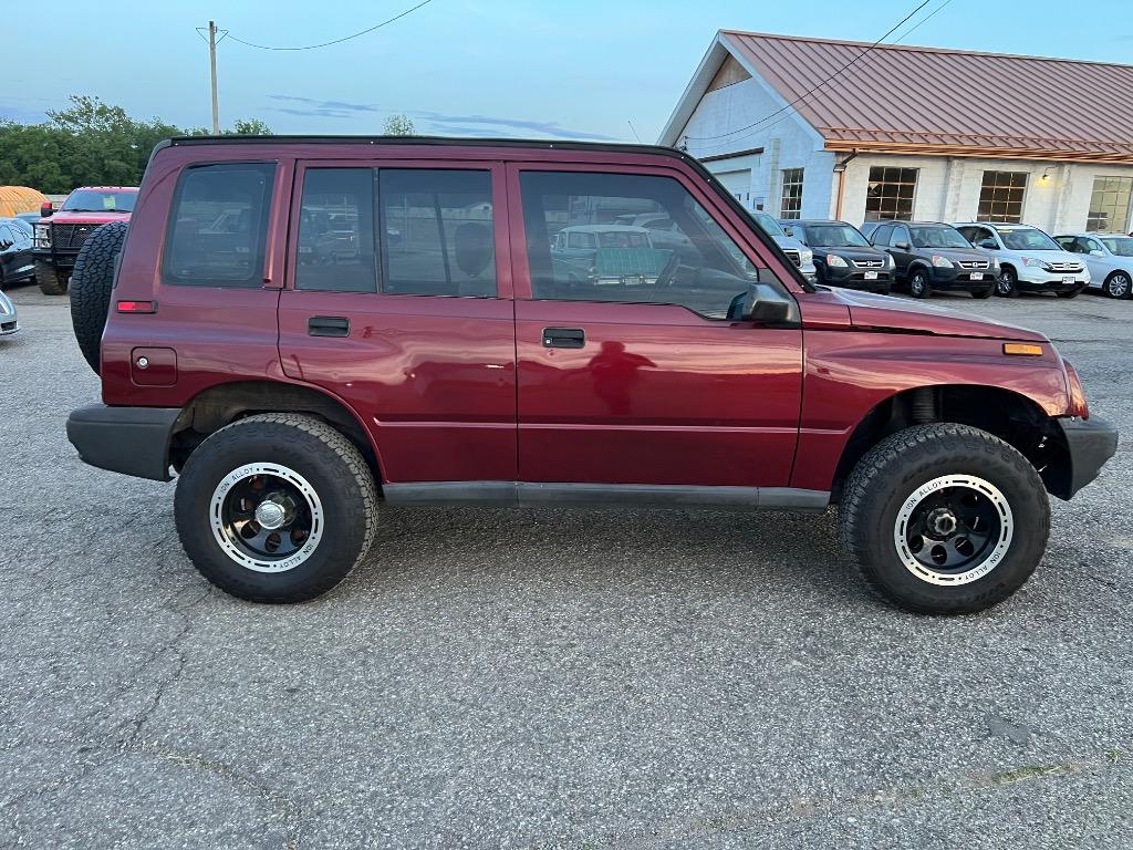 1998 Chevrolet Tracker - $7,995