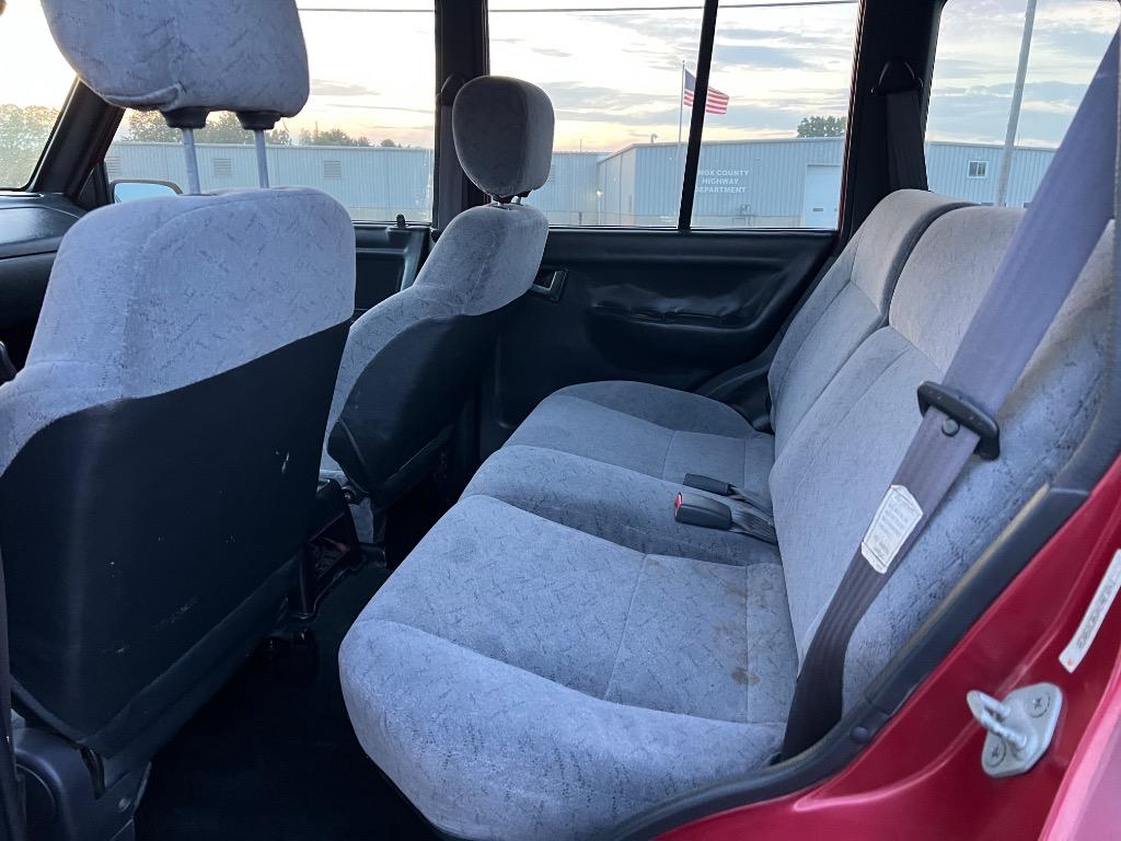 1998 Chevrolet Tracker - $7,995