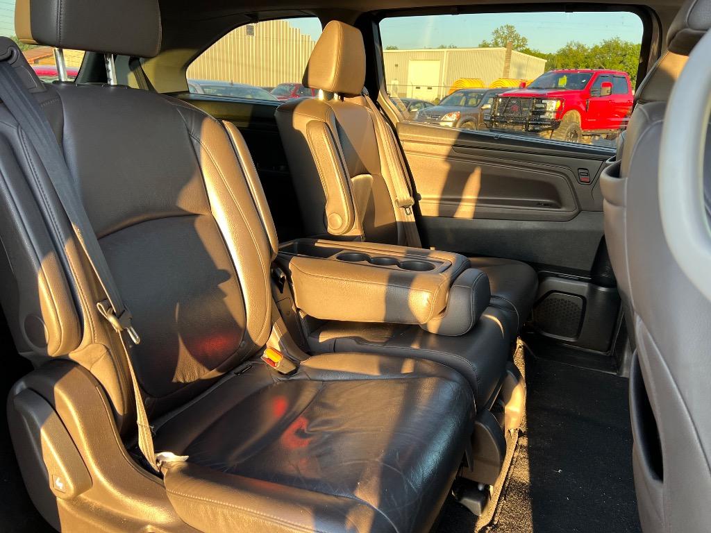 2018 Honda Odyssey - $16,995