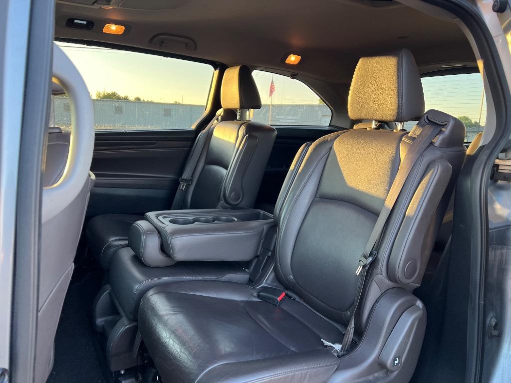 2018 Honda Odyssey - $16,995