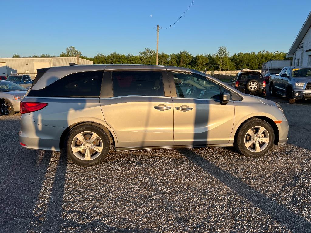 2018 Honda Odyssey - $16,995