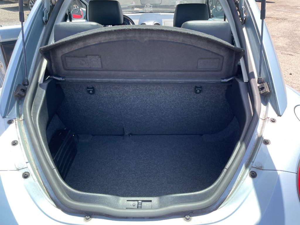 2009 Volkswagen Beetle - $5,750