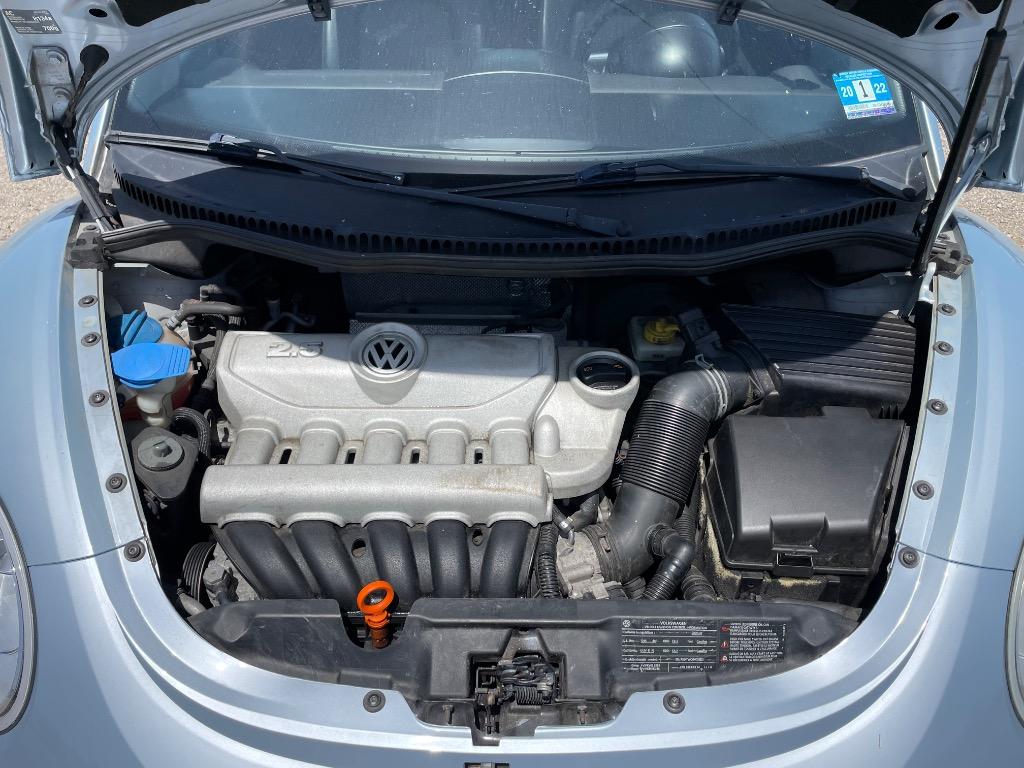 2009 Volkswagen Beetle - $5,750