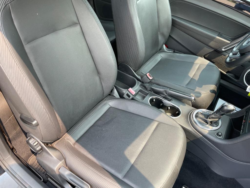 2012 Volkswagen Beetle - $10,400