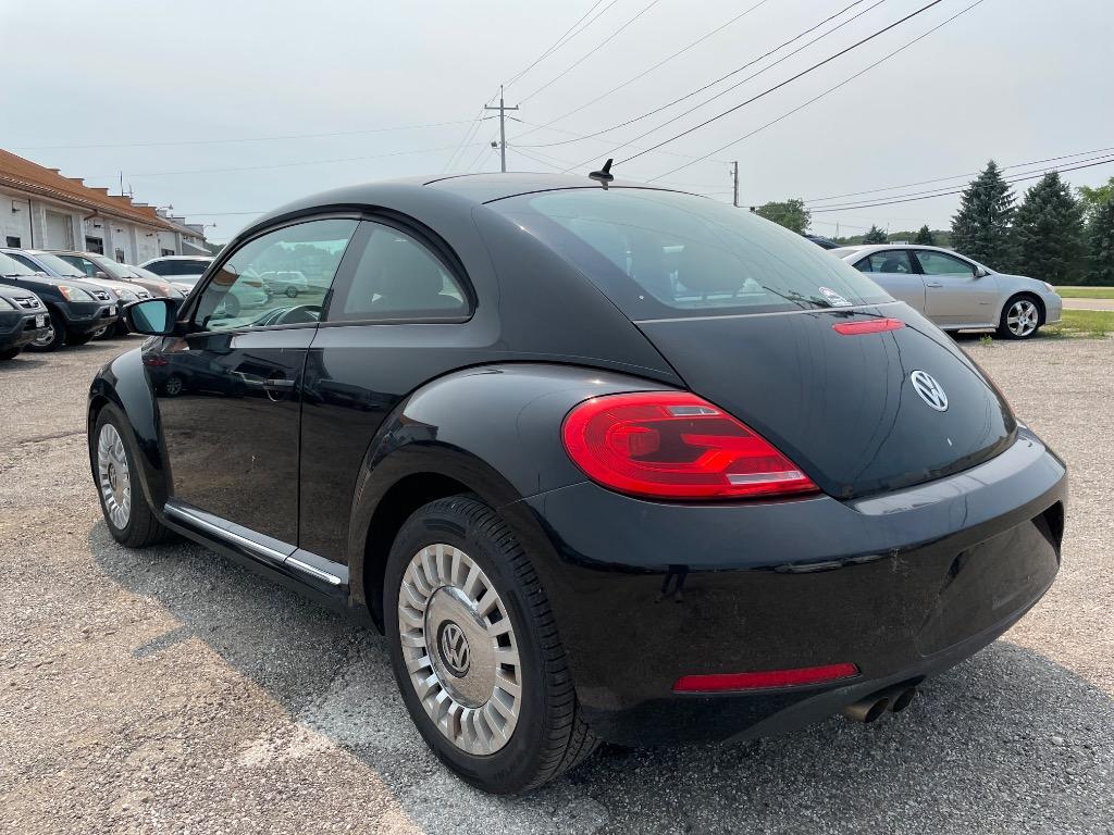 2012 Volkswagen Beetle - $10,400