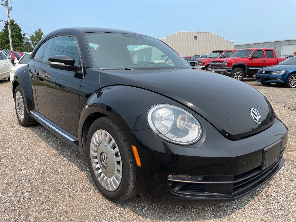2012 Volkswagen Beetle - $10,400