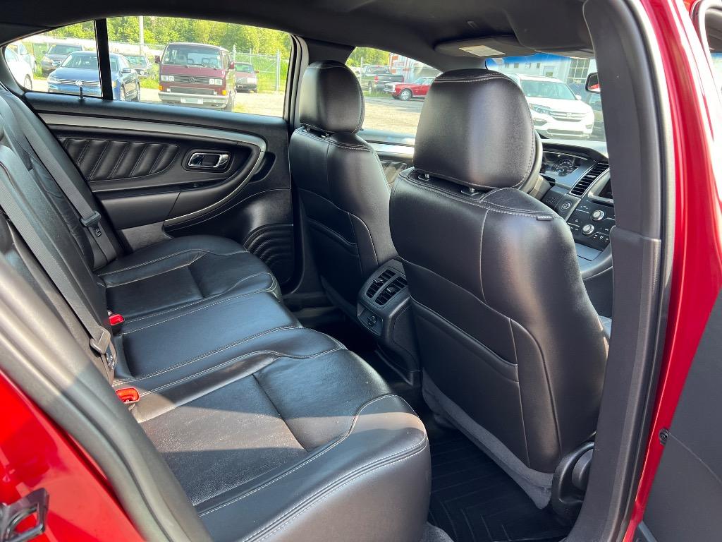 2015 Ford Taurus - $9,995