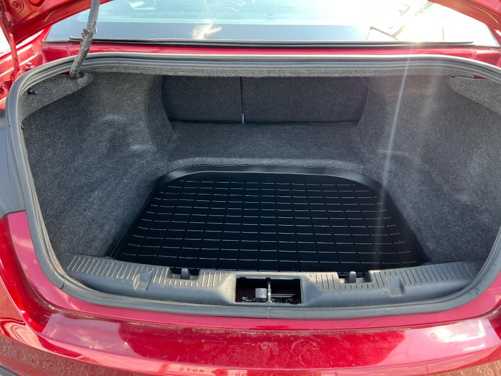 2015 Ford Taurus - $9,995
