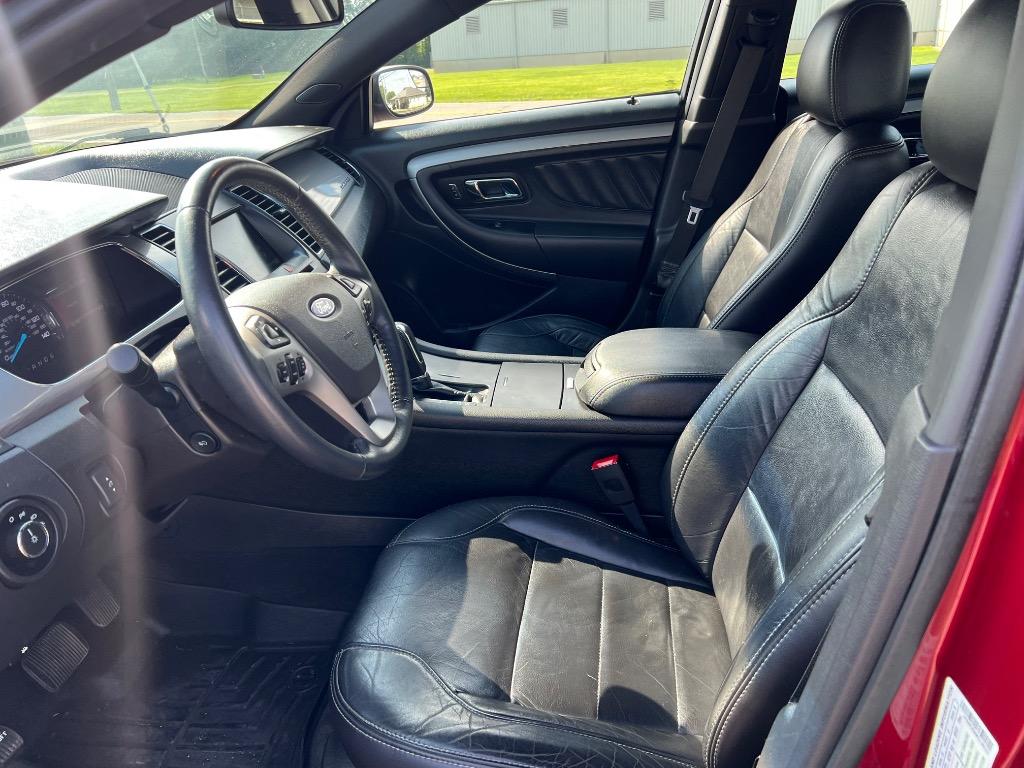 2015 Ford Taurus - $9,995
