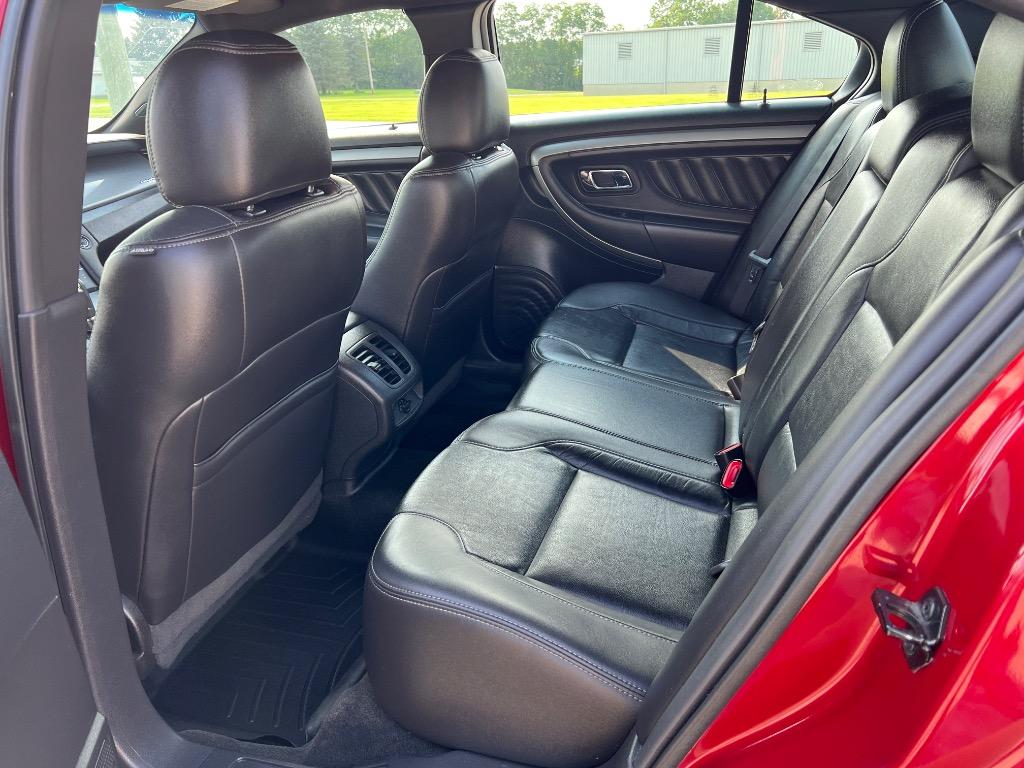2015 Ford Taurus - $9,995