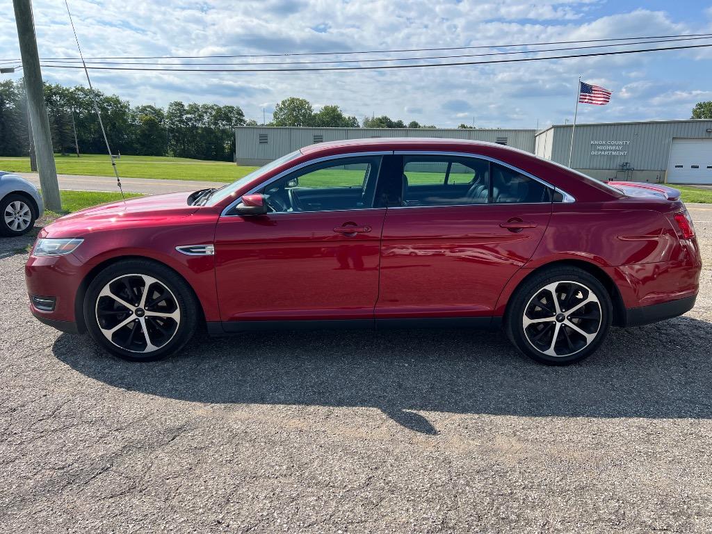 2015 Ford Taurus - $9,995