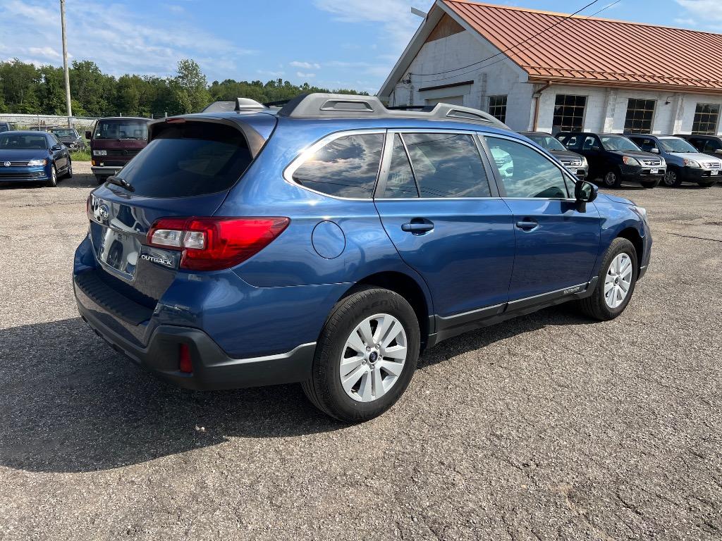 2019 Subaru Outback - $17,995