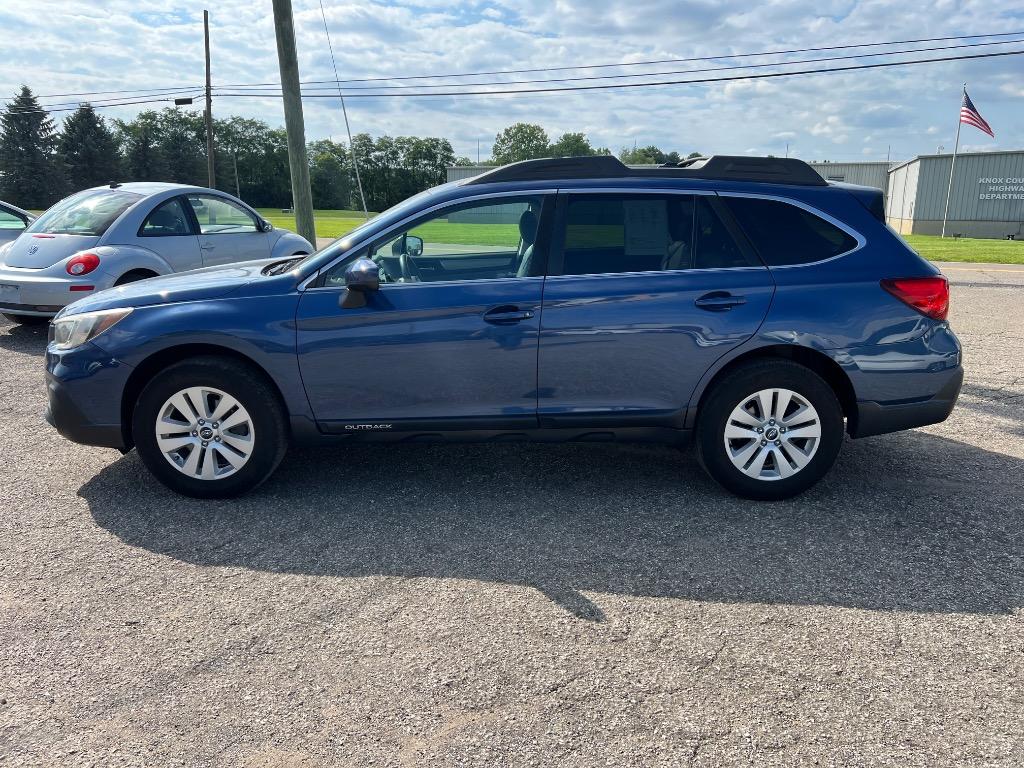 2019 Subaru Outback - $17,995