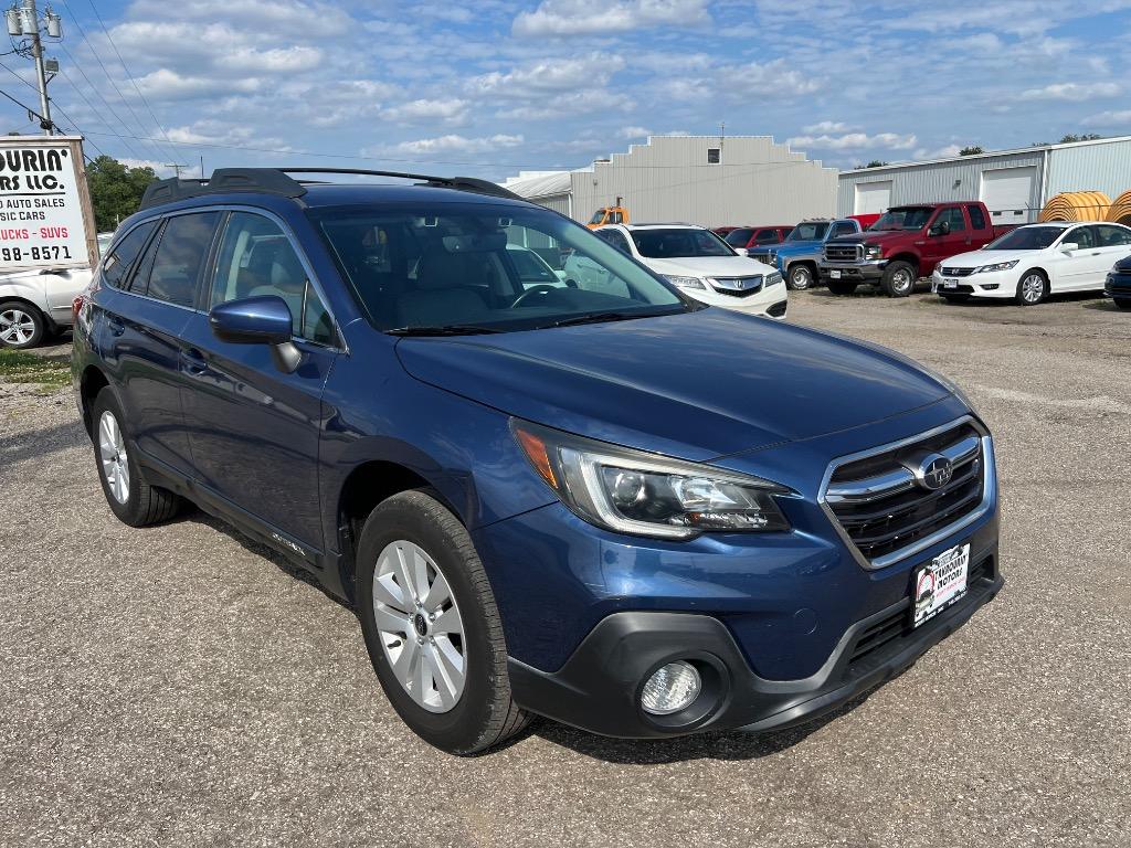 2019 Subaru Outback - $17,995