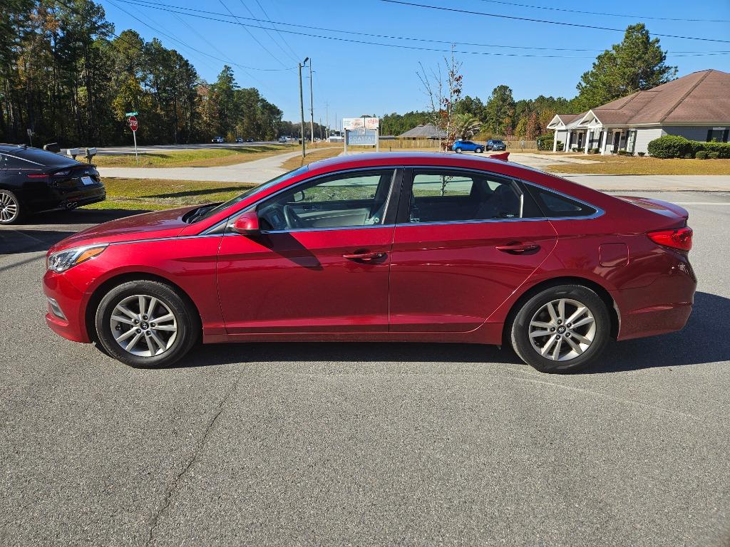 2015 Hyundai Sonata - $10,500