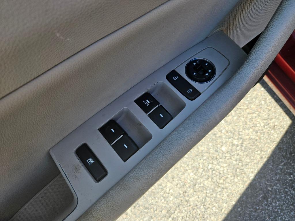 2015 Hyundai Sonata - $10,500