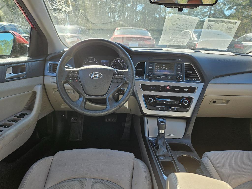 2015 Hyundai Sonata - $10,500