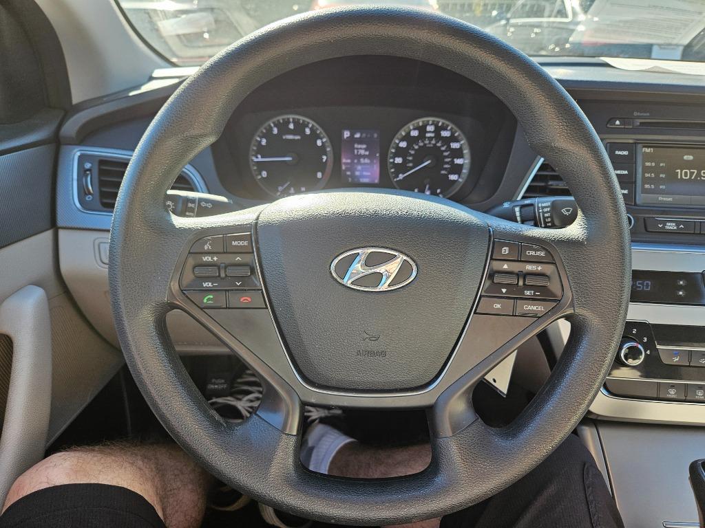 2015 Hyundai Sonata - $10,500
