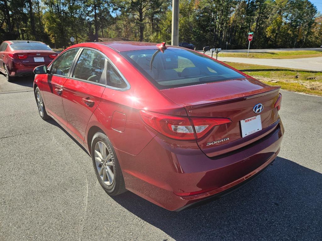 2015 Hyundai Sonata - $10,500