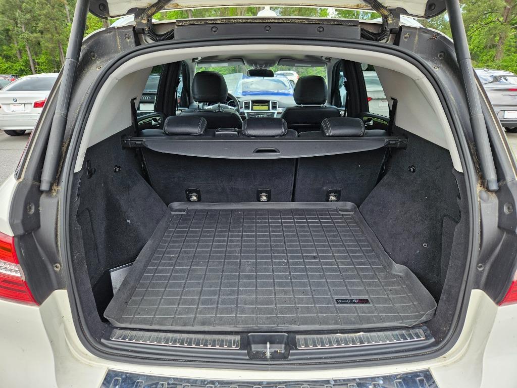 2012 Mercedes-Benz Ml-class - $11,000