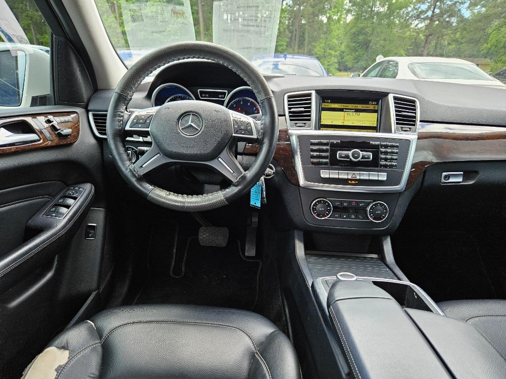 2012 Mercedes-Benz Ml-class - $11,000
