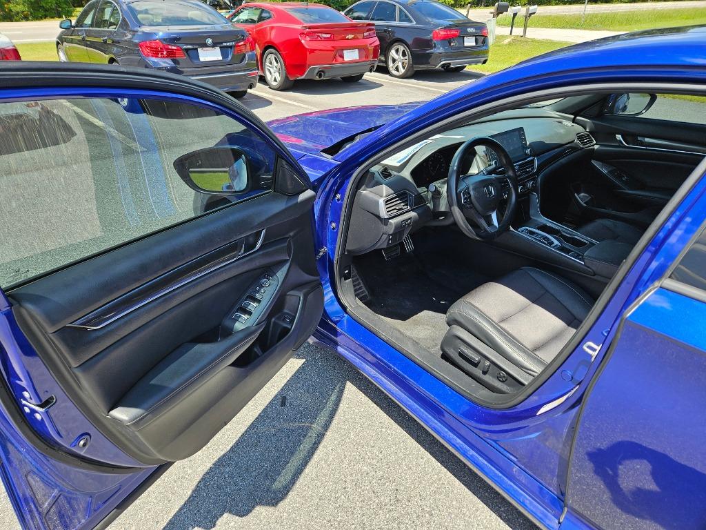 2020 Honda Accord - $21,000