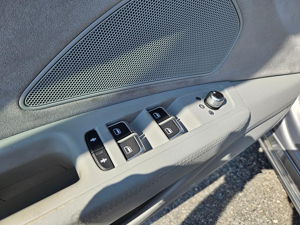 2015 Audi A8 - $17,000