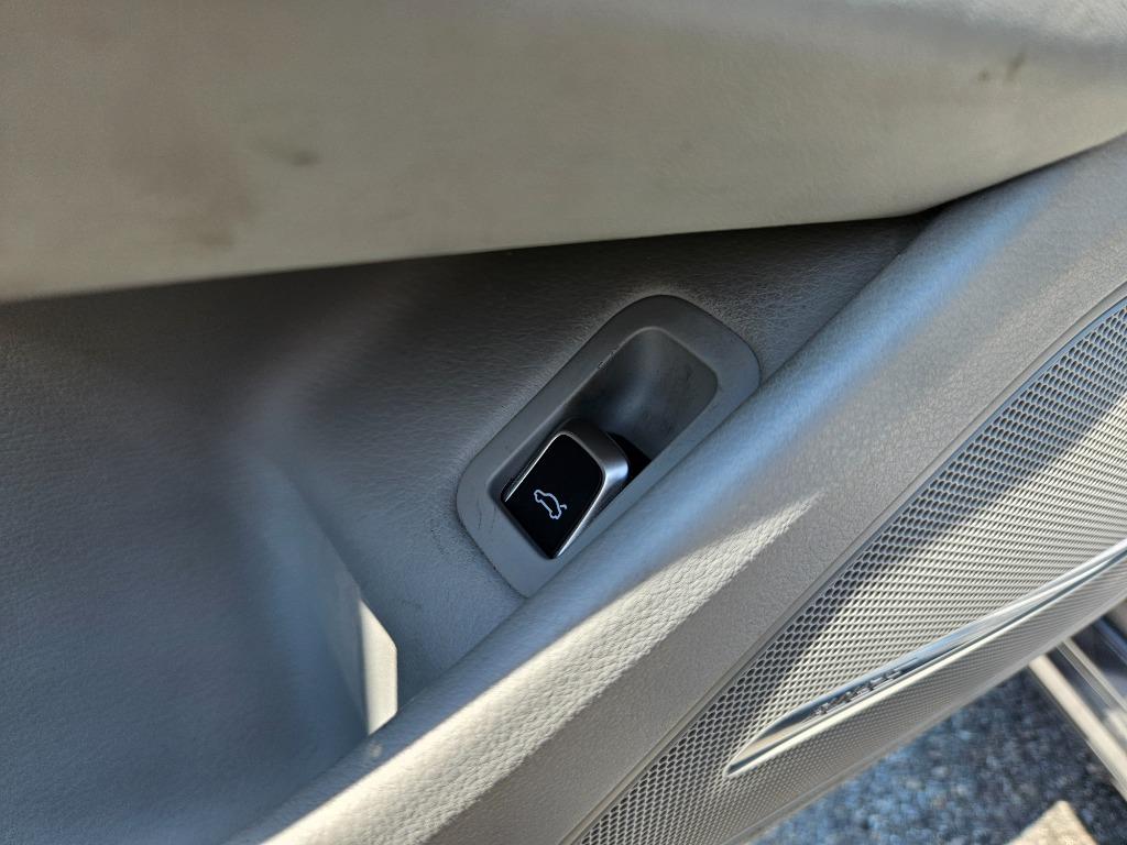 2015 Audi A8 - $17,000