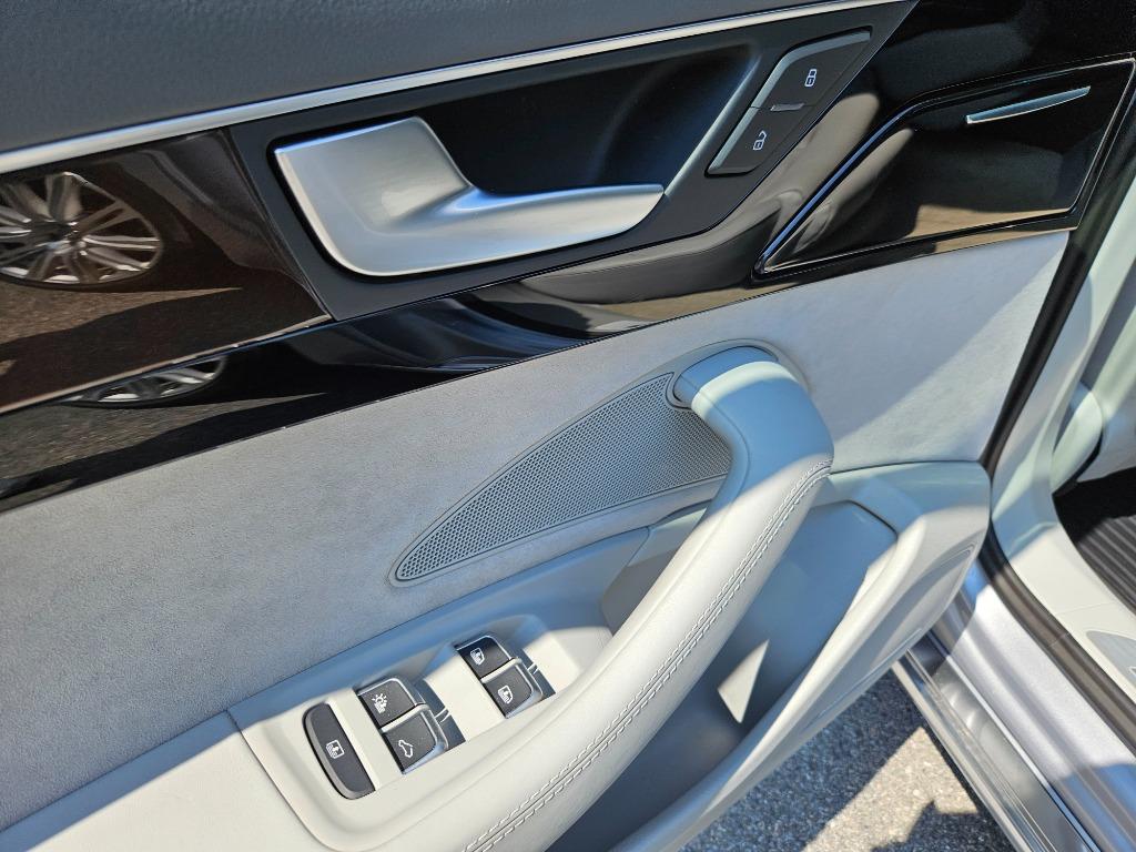 2015 Audi A8 - $17,000