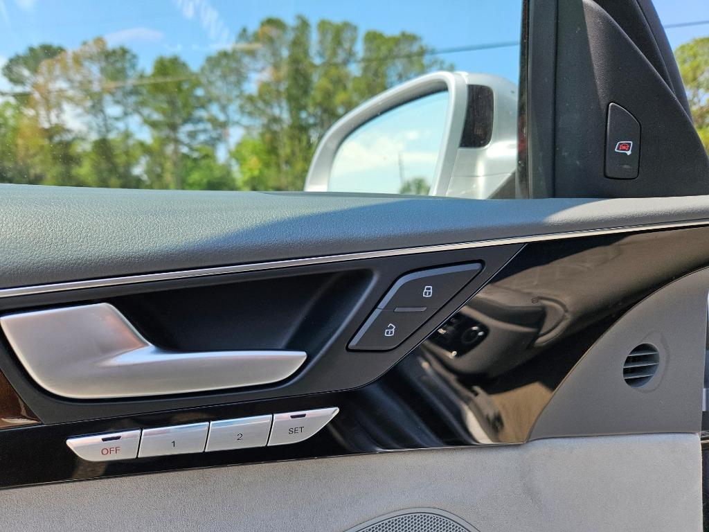 2015 Audi A8 - $17,000