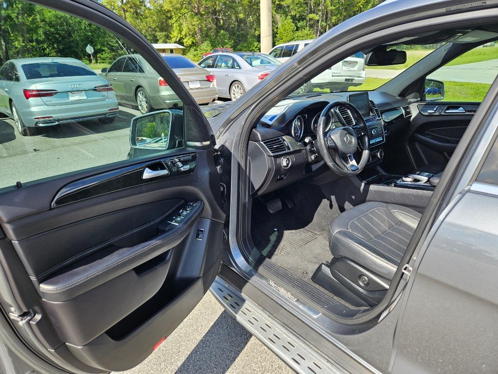 2018 Mercedes-Benz E-Class - $17,500