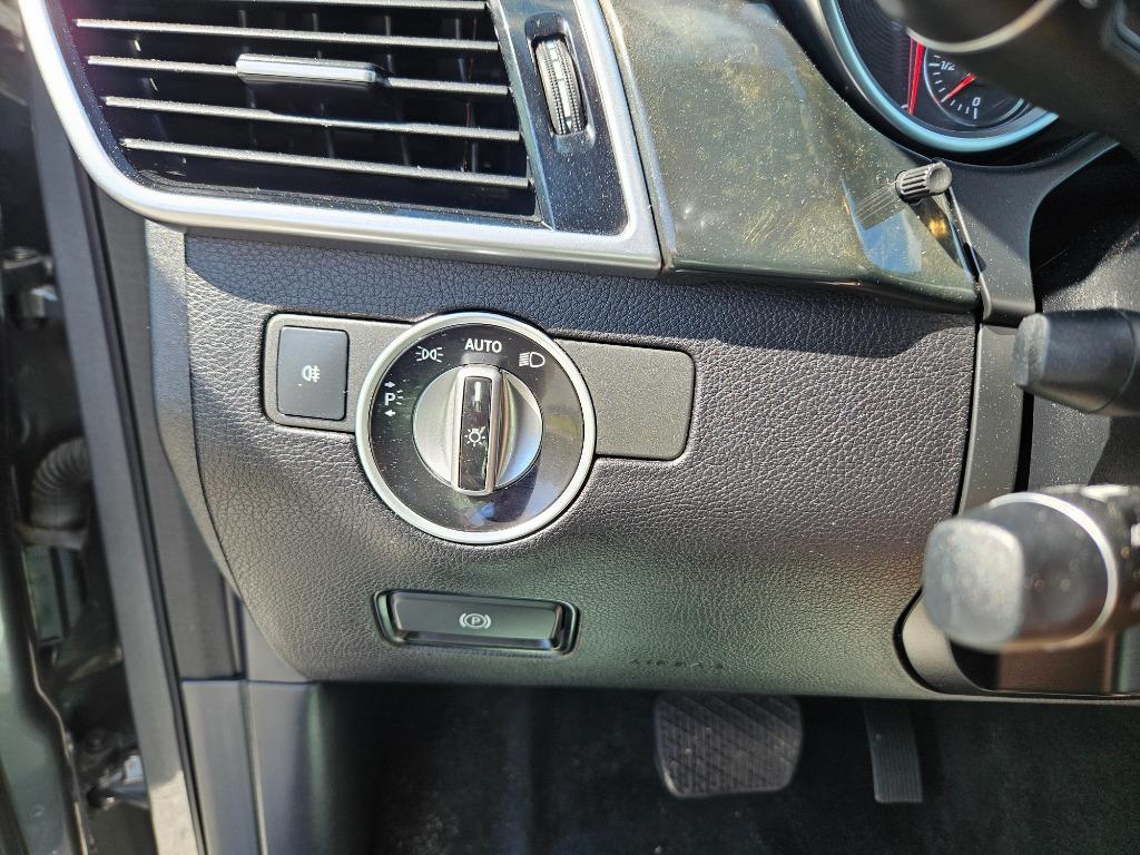 2018 Mercedes-Benz E-Class - $17,500