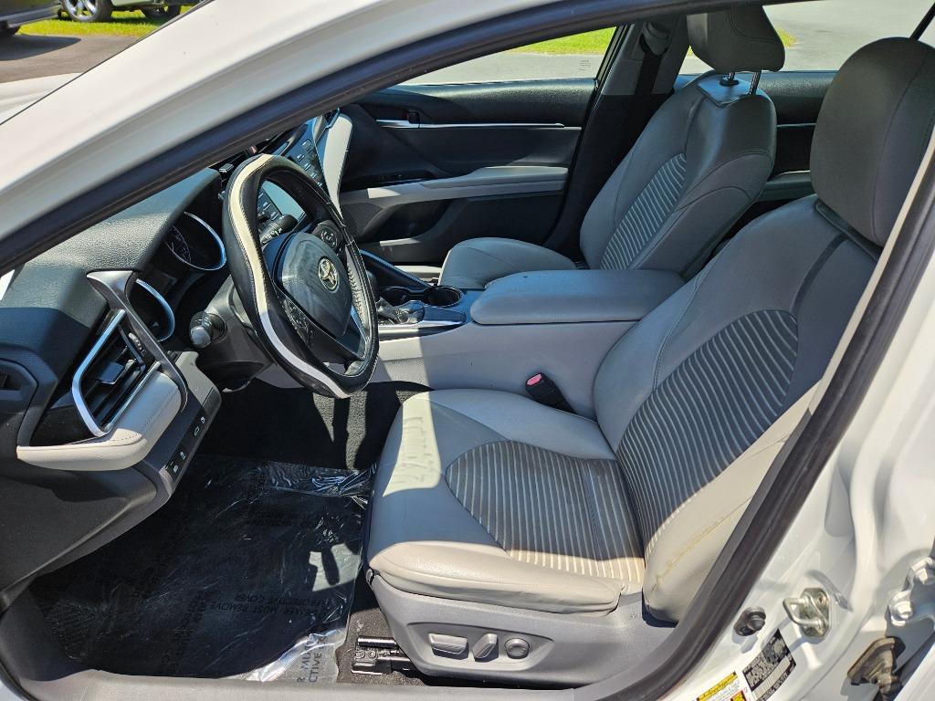 2018 Toyota Camry - $16,000