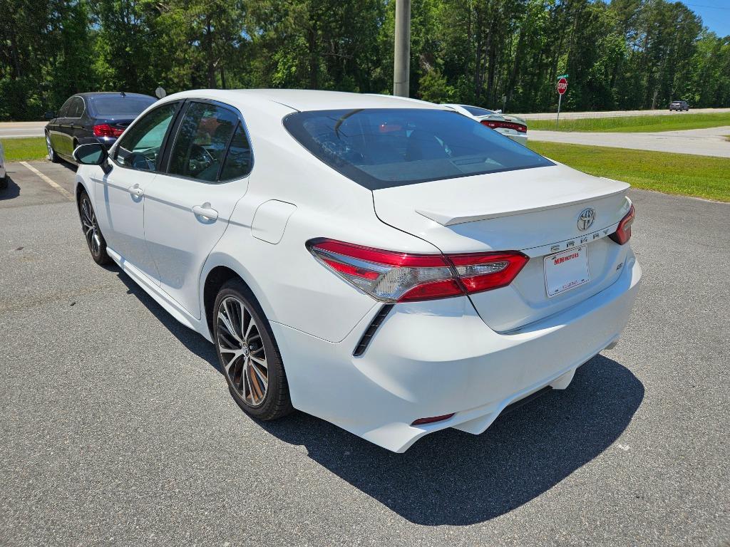 2018 Toyota Camry - $16,000