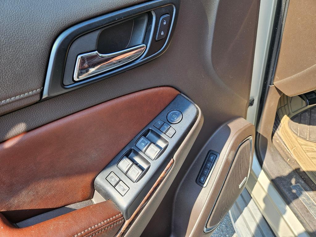 2015 Chevrolet Tahoe LTZ photo