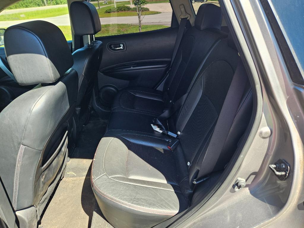 2013 Nissan Rogue - $8,000